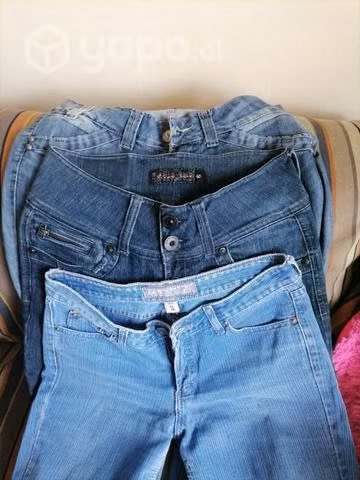 Jeans, talla 38, 40,42 algunos elasticados.