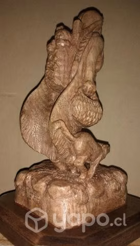 Escultura de madera hecha a mano - PIEZA ÚNICA