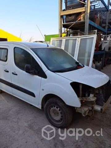 Carter peugeot partner 2012-2018 usado