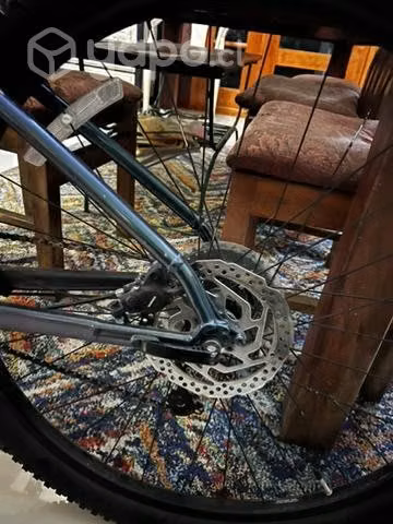 Bicicleta Trek Marlin 7 2020, excelente estado!