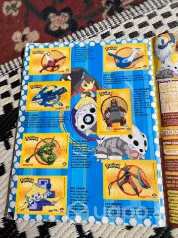 Álbum pokemon premium colección, salo.