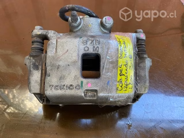 Caliper delantero izquierdo Mitsubishi L200 2018