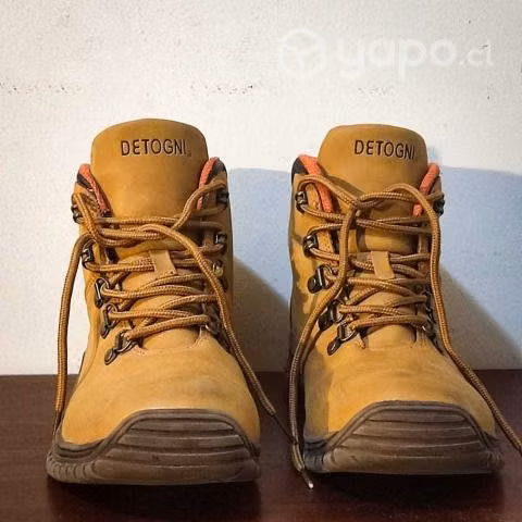 4 packs de botas por 30.000, c/u 12.000