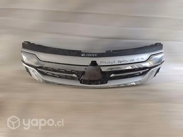 Máscara Mitsubishi Montero Sport 2015 2019