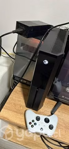 Xbox one + mando y juego