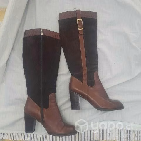 Botas cafe via uno