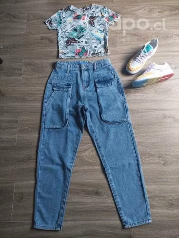 Conjunto Polera + Jeans + Zapatillas. TODO NUEVO !