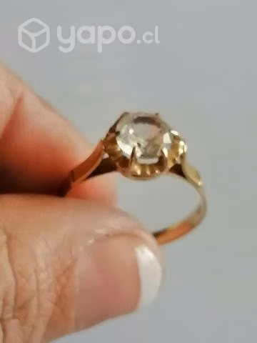 Anillo de oro