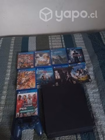 PS4 Slim 1Tb + 1 Joystick + 9 Juegos Físicos