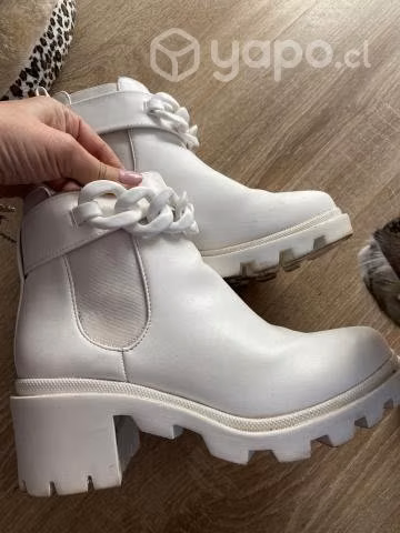 Botines STEVE MADDEN blancos