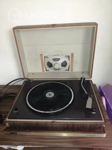 Tocadiscos IRT Viking para reparar o decoración