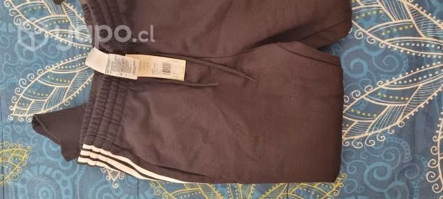 Buzo adidas