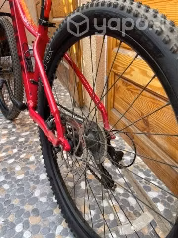 Bicicleta profesional marca trek