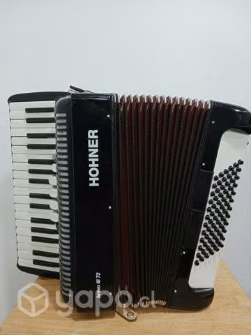 Acordeón honner Bravo III 72