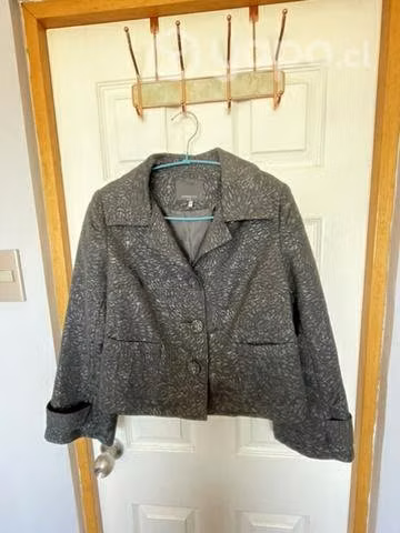 Chaqueta negra talla 44 - Imagen 2