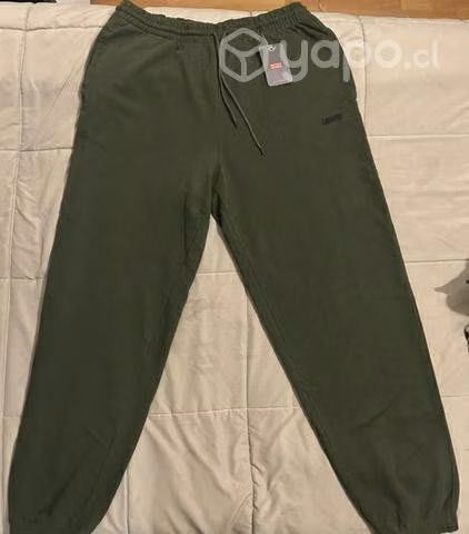 Pantalón Levis verde relaxed fit