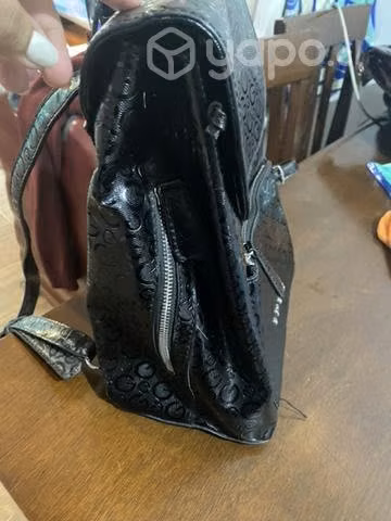 Mochila Guess - Imagen 2
