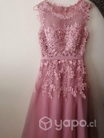 Vestido rosado de fiesta de graduación