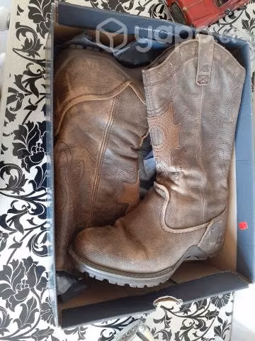 Botas Cat