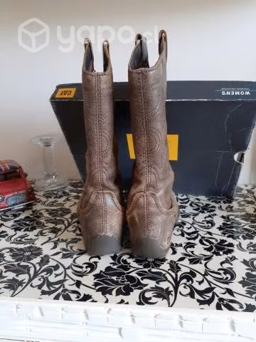 Botas Cat