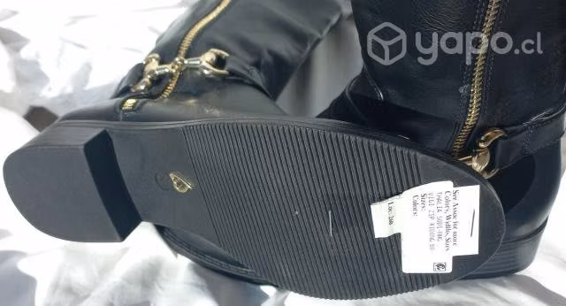 Bota larga taco bajo Thalía Sodi N° 36