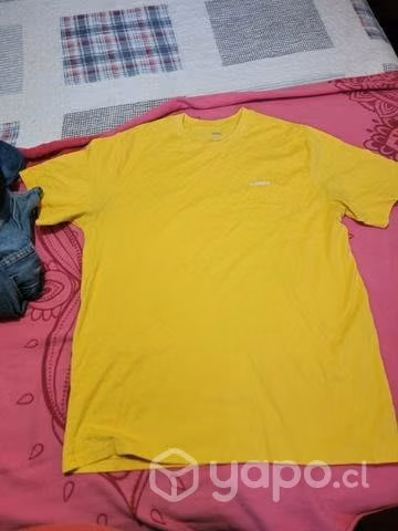 Poleras a levis y calvin