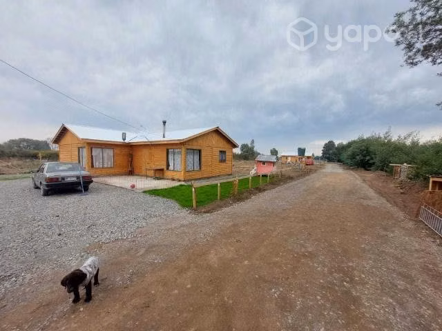 terreno con 2 casas
