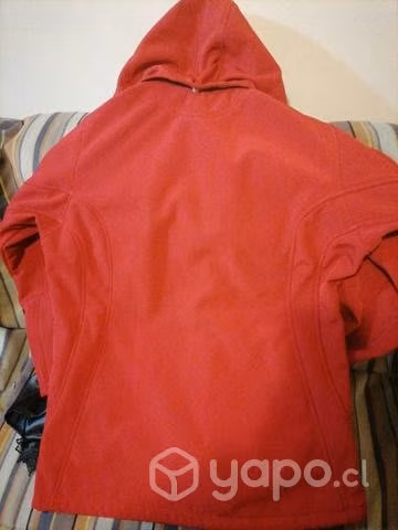 Chaqueta de MUJER, TALLA L, SIN DETALLES ROJA.