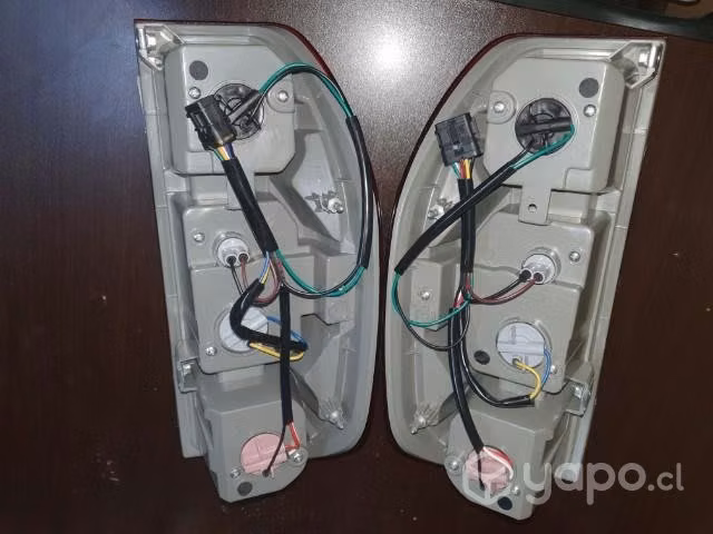 Foco trasero lexus t izquierdo o derec - Imagen 4