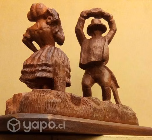 Escultura inspirada en la cueca - ARTE ORIGINAL