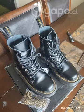 Botines Negros Cuero