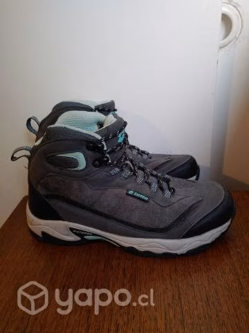 Zapatilla Outdoor Mujer Lotto - Pothia HC