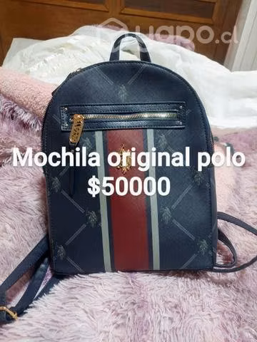 Chaquetas .sueter y mochila - Imagen 2