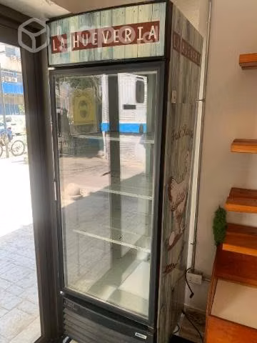 Refrigerador para tienda. Usado en buen estado