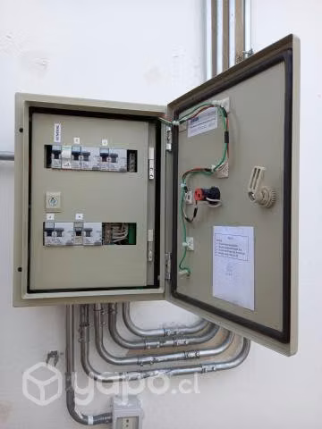 Electricistas con certificación Sec