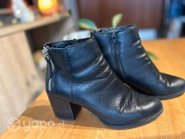 Zapatos cuero 38