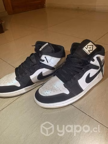Jordan 1 mid