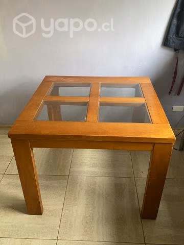 Mesa de madera en buen estado - Imagen 2