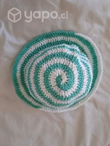 Gorro tejido a crochet - Imagen 2