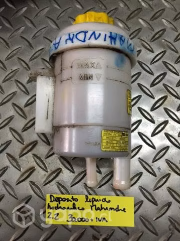 Deposito liquido hidraulico Mahindra 2.2