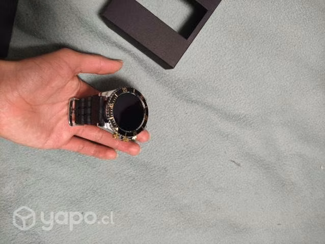 Reloj inteligente con poco uso