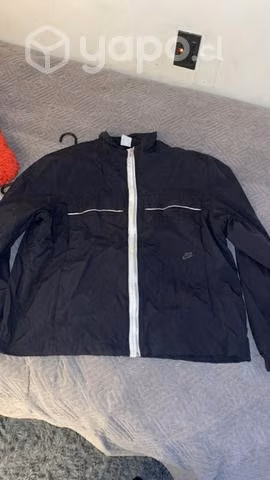Chaqueta nike nueva