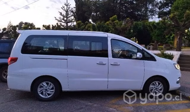 Arriendo Van de Pasajeros