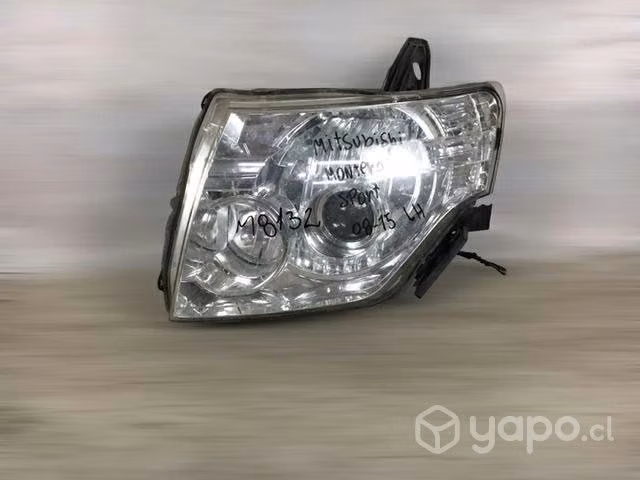 Foco óptico Lh Mitsubishi Montero sport 2008-2015