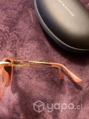 Lentes de sol Tommy Hilfiger color rosa y dorados