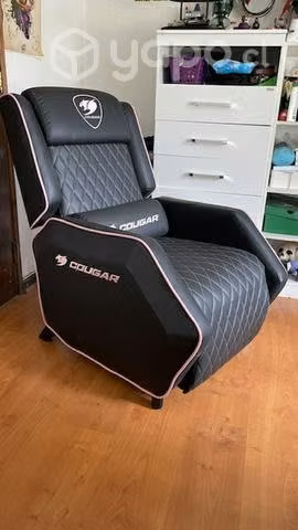 Sillón gamer marca cougar, reclinable