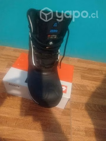 Bota absolute zero número 42