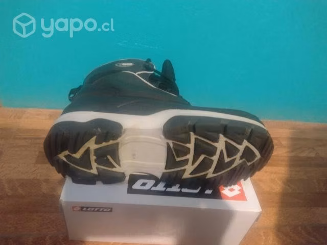 Bota absolute zero número 42