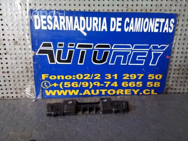 Mensula puerta tras Fiat Strada 2018