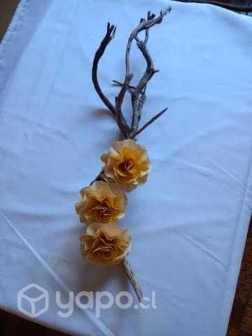 adornos de flores de madera